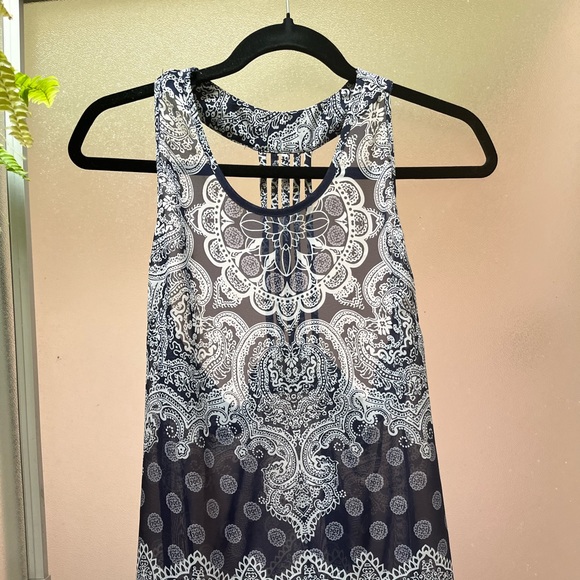 Elodie Sheer Sleeveless Bandana Print Blouse with Cut Out String Back - Picture 3 of 7